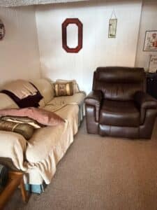 CBA2E5E2-9E6F-4C31-BC49-65AEF9FC8CCD