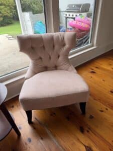 12-pink-velvet-chair