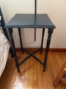 Black-Side-Table