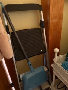 Folding-Step-Ladder