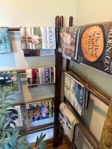 Magazine-Rack