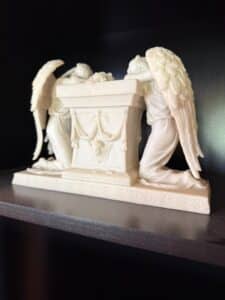 Mourning-Angels-Statue