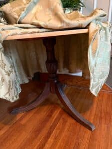 Pedestal-Side-Table