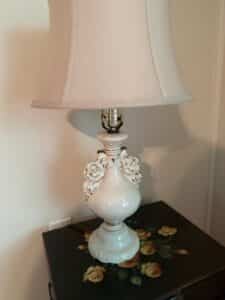 Rose-Ceramic-Lamp