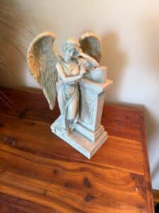 Weeping-Angel-Statue-2-1