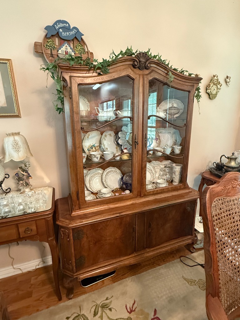 Blue Moon Estate Sales – Caldwell, TX