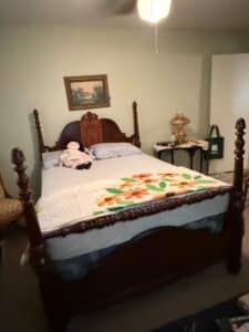 Antique-Mahogany-Four-Poster-Bed