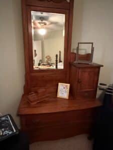 Antique-Oak-Gentlemans-Hat-Box-Dresser-with-Mirror