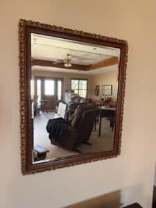 Ornate-Giltwood-Mirror-with-Acanthus-Leaf-Motifs