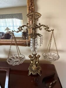 Vintage-Brass-Cherub-Scales-of-Justice-with-Crystal-Accents