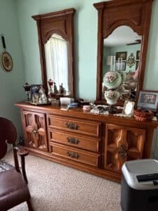 Vintage-Thomasville-Furniture-Oak-Triple-Dresser-with-Mirror