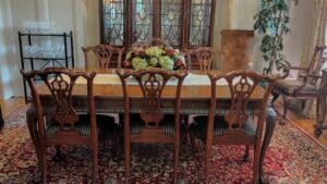 Roswell Grandeur – Antiques, Fine Furnishings, Art, Vinyl, Fitness & Fabulous Finds!