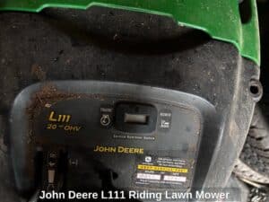 John-Deere-L-Riding-Lawn-Mower-second-image