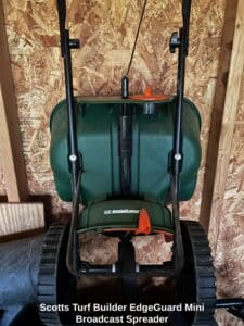 Scotts-Turf-Builder-EdgeGuard-Mini-Broadcast-Spreader
