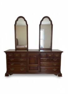 Thomasville-Winston-Court-Solid-Cherry-Traditional-Triple-Dresser-with-Mirror