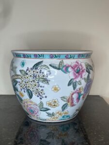 Vintage-Chinese-Porcelain-Enamel-Famille-Rose-Koi-Fish-Bowl-Planter