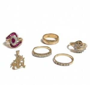 k-Gold-Rings-and-Pendant