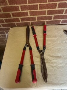Corona-Bypass-Loppers-and-Hedge-Shears