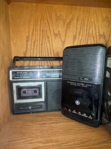 General-Electric-D-Slim-Style-Cassette-Recorder