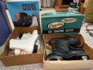 Rocket-Canadian-Ice-Skating-Outfit-Figure-Skates-Vintage-Figure-Skates