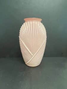 Vintage-Art-Deco-Pink-Glass-Fan-Vase
