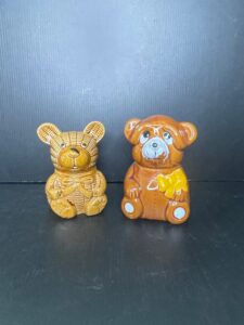 Vintage-Ceramic-Honey-Bear-Cookie-Jars