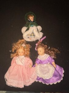 Vintage-Porcelain-Dolls