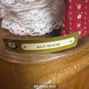 Alt-Wien-Doll-second-image-1