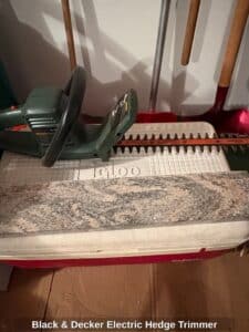 Black-Decker-Electric-Hedge-Trimmer