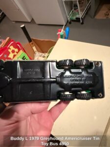Buddy-L-Greyhound-Americruiser-Tin-Toy-Bus-second-image-1