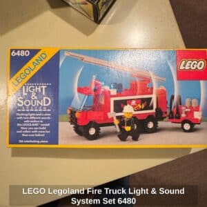 LEGO-Legoland-Fire-Truck-Light-Sound-System-Set-1