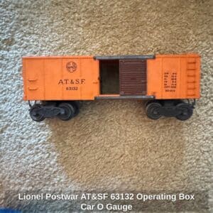 Lionel-Postwar-ATSF-Operating-Box-Car-O-Gauge-1