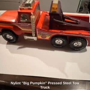 Nylint-Big-Pumpkin-Pressed-Steel-Tow-Truck-1