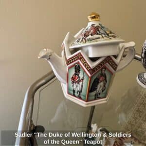 Sadler-The-Duke-of-Wellington-Soldiers-of-the-Queen-Teapot-third-image-1