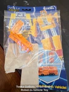 Tonka-GoBots-Crain-Brain-Robot-to-Vehicle-Toy-1