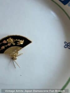 Vintage-Amita-Japan-Damascene-Fan-Brooch