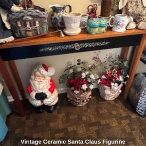 Vintage-Ceramic-Santa-Claus-Figurine-1