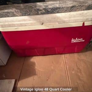Vintage-Igloo-Quart-Cooler-1
