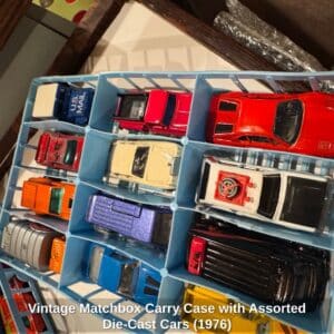 Vintage-Matchbox-Carry-Case-with-Assorted-Die-Cast-Cars-third-image-1