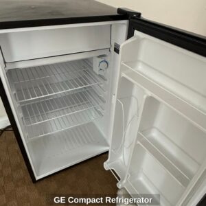 GE-Compact-Refrigerator-second-image