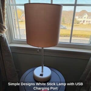 Simple-Designs-White-Stick-Lamp-with-USB-Charging-Port