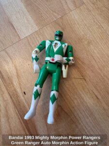 Bandai-Mighty-Morphin-Power-Rangers-Green-Ranger-Auto-Morphin-Action-Figure-1
