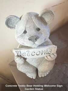 Concrete-Teddy-Bear-Holding-Welcome-Sign-Garden-Statue-1