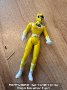 Mighty-Morphin-Power-Rangers-Yellow-Ranger-Trini-Action-Figure-1