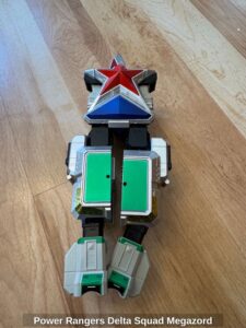 Power-Rangers-Delta-Squad-Megazord-1