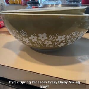 Pyrex-Spring-Blossom-Crazy-Daisy-Mixing-Bowl