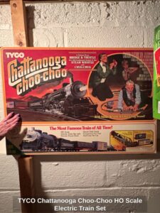 TYCO-Chattanooga-Choo-Choo-HO-Scale-Electric-Train-Set-1
