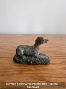German-Shorthaired-Pointer-Dog-Figurine-Sandicast