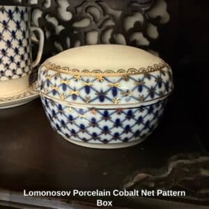 Lomonosov-Porcelain-Cobalt-Net-Pattern-Box