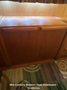 Mid-Century-Modern-Teak-Sideboard-or-Credenza